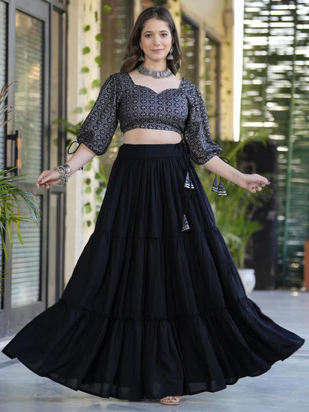 Women Flared Lehenga & Choli with Dupatta