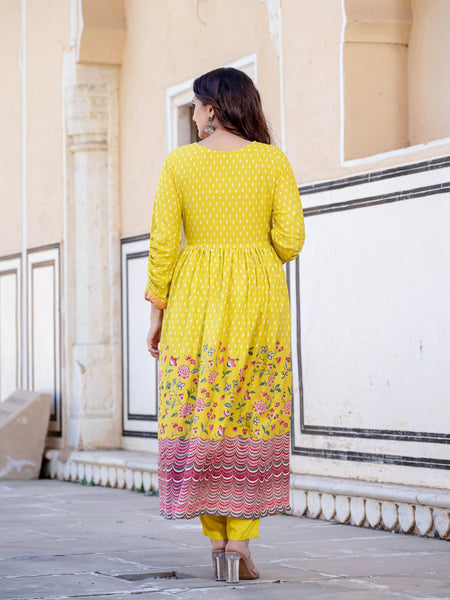 Ethnic Motifs Printed Sequinned Detailed Maxi Ethnic Dress With Dupatta