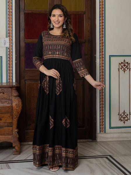 Women Floral Print Round-Neck Anarkali Kurta