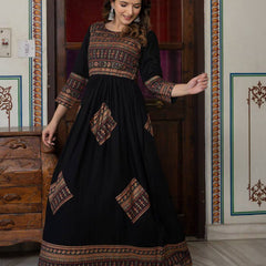 Women Floral Print Round-Neck Anarkali Kurta