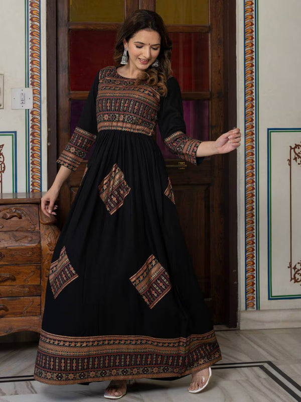 Women Floral Print Round-Neck Anarkali Kurta