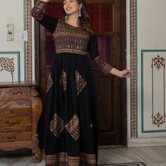 Women Floral Print Round-Neck Anarkali Kurta