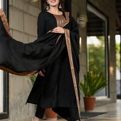 Women Viscose Rayon Kurta Pant Dupatta Set