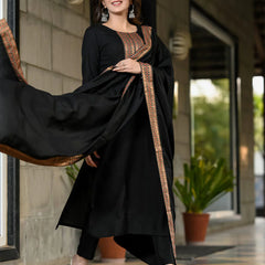 Women Viscose Rayon Kurta Pant Dupatta Set