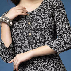 Women Floral Print Straight Kurta & Pants Set