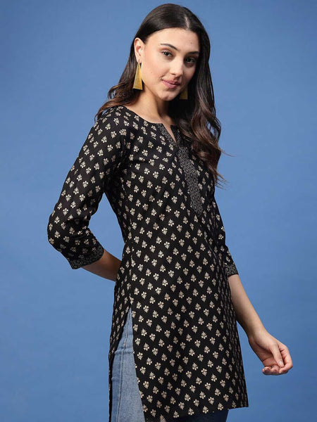Women Floral Print Straight Kurta