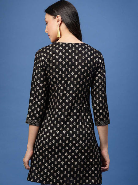 Women Floral Print Straight Kurta