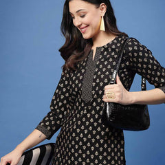 Women Floral Print Straight Kurta