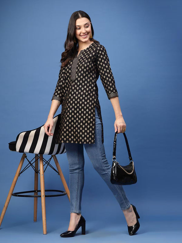 Women Floral Print Straight Kurta