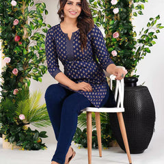 Women Floral Print Straight Kurta