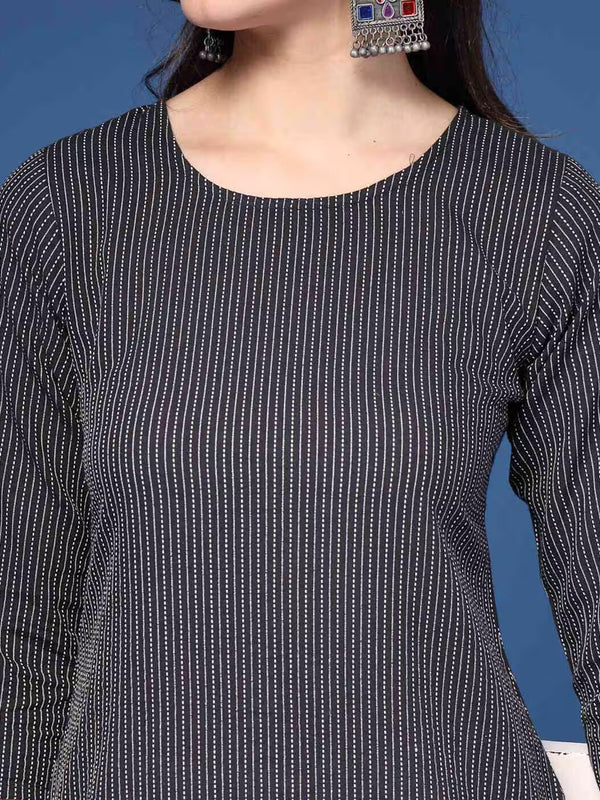 Women Striped Straight Kurta