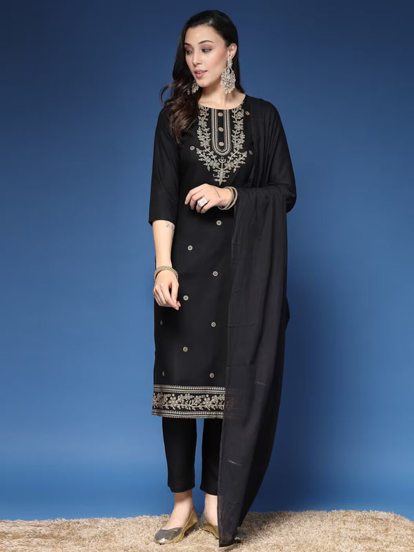 Embroidery Straight Kurta Set