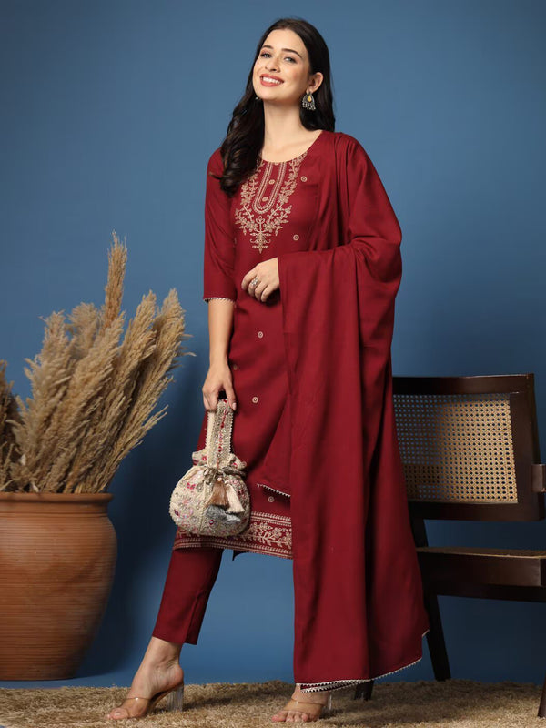 Embroidery Straight Kurta Set