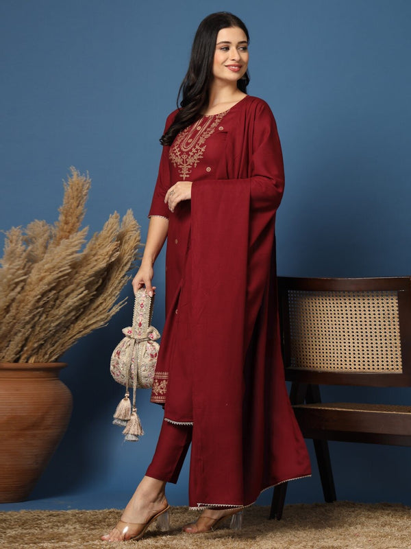 Embroidery Straight Kurta Set