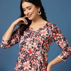 Women Floral Straight Kurta