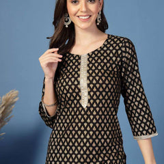 Women Floral Straight Kurta