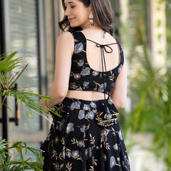 Women Flared Lehenga Choli Set with Dupatta