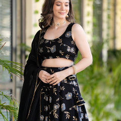 Women Flared Lehenga Choli Set with Dupatta