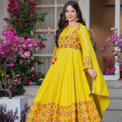Women's Rayon Anarkali Kurta & Pants with Dupatta Set