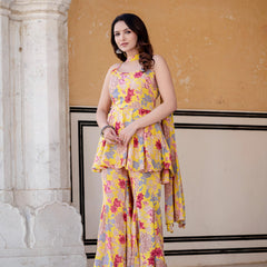 Women Floral Flared Kurta Set
